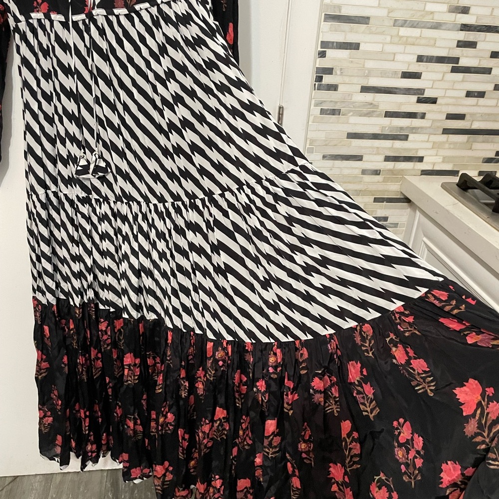Anthropologie Nikasha Black red floral contrast Stripes Maxi Long
Sleeve dress - Picture 9 of 14
